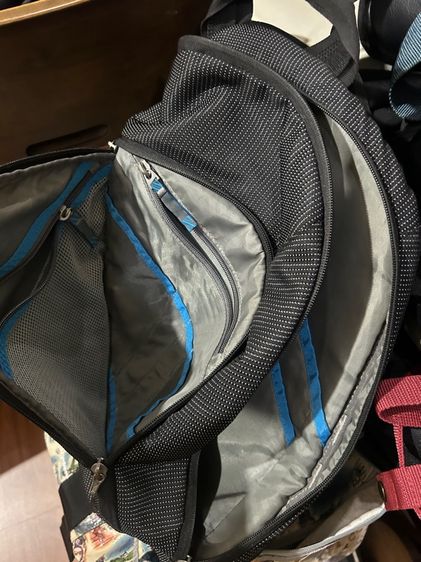 กระเป๋า Thule Crossover Sling Pack (17L) สีดำ สภาพสวย เท่ ทนทาน ตามสไตล์สวีเดน รูปที่ 2