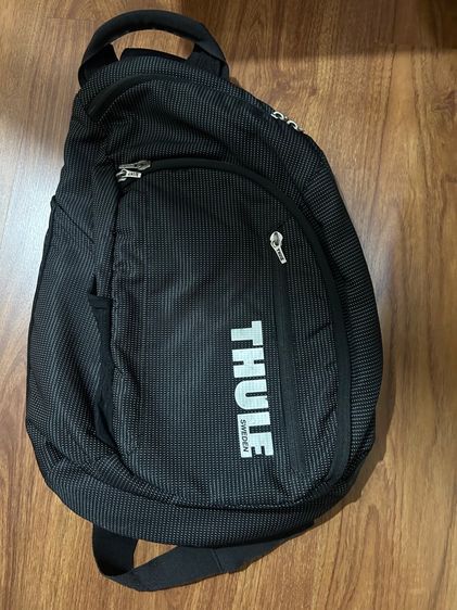 กระเป๋า Thule Crossover Sling Pack (17L) สีดำ สภาพสวย เท่ ทนทาน ตามสไตล์สวีเดน รูปที่ 4
