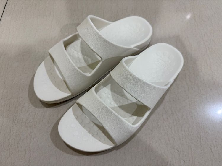 ขาว อื่นๆ UK 7.5 | EU 41 1/3 | US 8 อื่นๆ รองเท้าแตะเพื่อสุขภาพ Scholl เทคโนโลยี Biomechanics ช่วยซัพพอร์ตอุ้งเท้าได้เป็นอย่างดี ช่วยลดอาการปวดเมื่อยเท้า ใส่ได้ทั้งชาย-หญิง ไซส์ 41