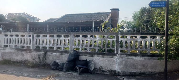 อื่นๆ ไม่มี สร้างเสร็จก่อน 2010 ใช่ ขายบ้าน 113 ตรว รูปที่ 2