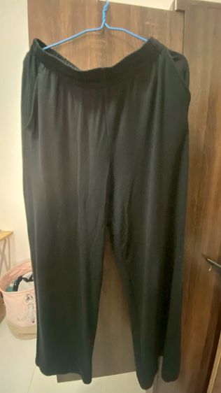 กางเกงยูนิโคล่แท้เนื้อดี ขายเพียงครึ่งราคาก็พอ ฟรีค่าจัดส่งด่วน  จากเดิมราคา 1,200