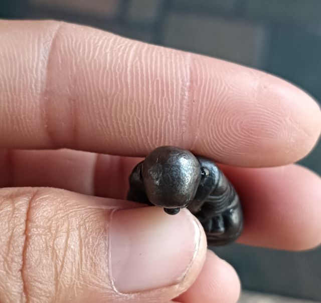 พระรูปหล่อสีดำ 1 องค์ รูปที่ 11