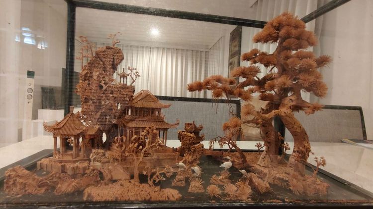 ไม้ก๊อกแกะสลัก (Chinese Cork Oak) รูปที่ 4