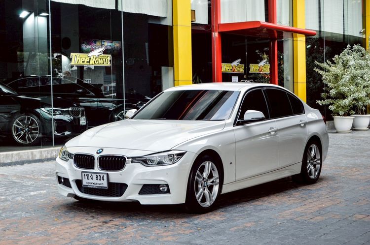 รถ BMW Series 3 320d สี ขาว