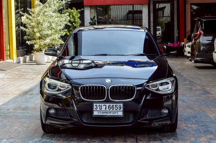 BMW Series 1 2016 116i Sedan เบนซิน ไม่ติดแก๊ส เกียร์อัตโนมัติ ดำ รูปที่ 2