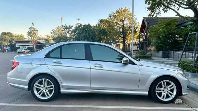 Mercedes-Benz C-Class 2014 C200 CGI Sedan เบนซิน ไม่ติดแก๊ส เกียร์ธรรมดา บรอนซ์เงิน รูปที่ 2