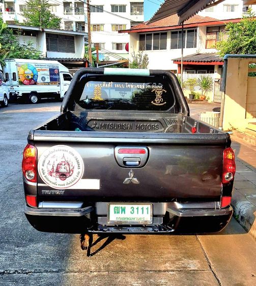 Mitsubishi Triton 2012 2.4 Active Pickup เบนซิน LPG เกียร์ธรรมดา ดำ รูปที่ 2
