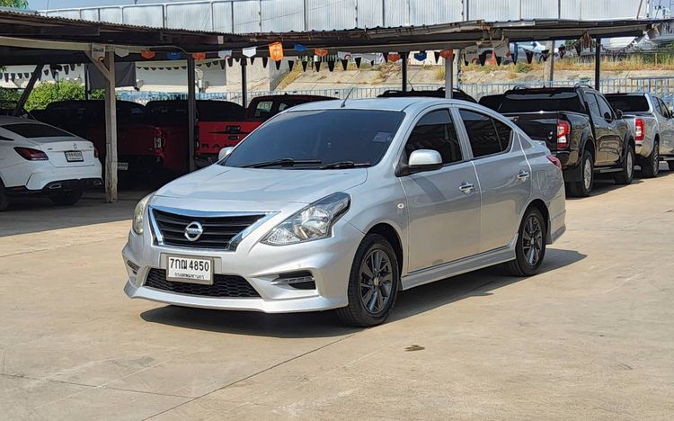 รถ Nissan Almera 1.2 E Sportech สี บรอนซ์เงิน