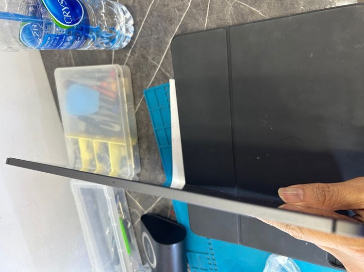 ขาย iPad pro12.9 M1 gen5 256g cellular บอดี้มีรอยเคสกัดบางจุด มีแค่เครื่อง ใช้งานปกติ ราคา 19500บาท นัดรับกทม รูปที่ 7