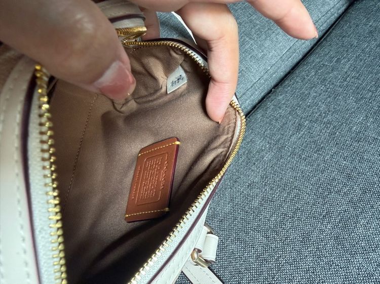 Coach รูปที่ 7