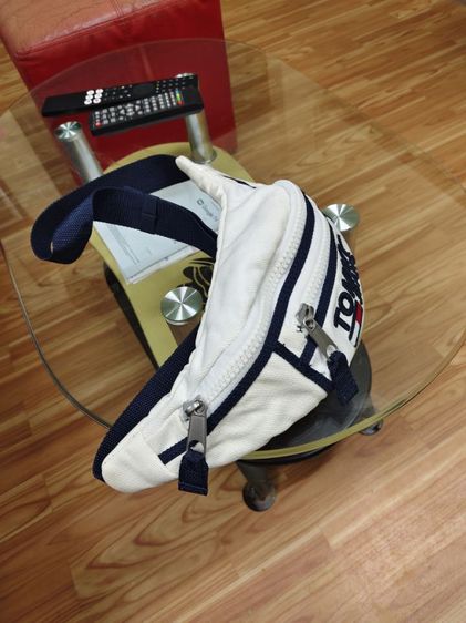 กระเป๋าสะพาย Tommy รูปที่ 8