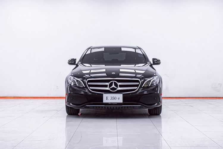 Mercedes-Benz E-Class 2018 E350 Sedan ปลั๊กอินไฮบริด (PHEV) ไม่ติดแก๊ส เกียร์อัตโนมัติ ดำ รูปที่ 4