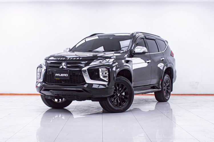 รถ Mitsubishi Pajero Sport 2.4  GT Premium Elite Edition  2WD สี ดำ