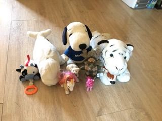 9 COLLECTABLE DOLLS-PLUSH CUTE, BELUGA WHALE SNOOPY WHITED TIGER ETC.