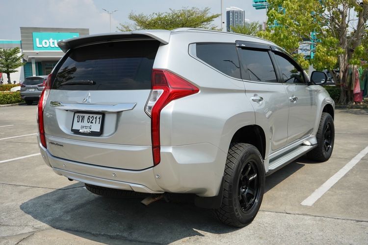 Mitsubishi Pajero Sport 2018 2.4 GT Utility-car ดีเซล เกียร์อัตโนมัติ บรอนซ์เงิน รูปที่ 3