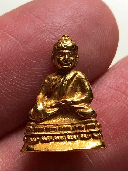 พระเก่าให้เข่าค่ะ