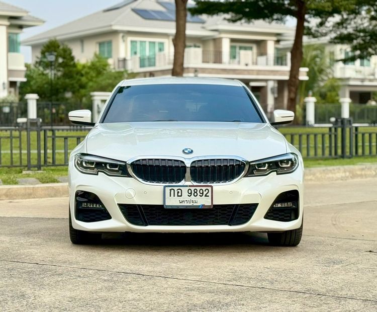 BMW Series 3 2022 320d Sedan ดีเซล ไม่ติดแก๊ส เกียร์อัตโนมัติ ขาว รูปที่ 2