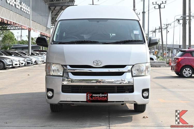 Toyota Commuter 2014 3.0 Van ดีเซล ไม่ติดแก๊ส เกียร์ธรรมดา บรอนซ์เงิน รูปที่ 2