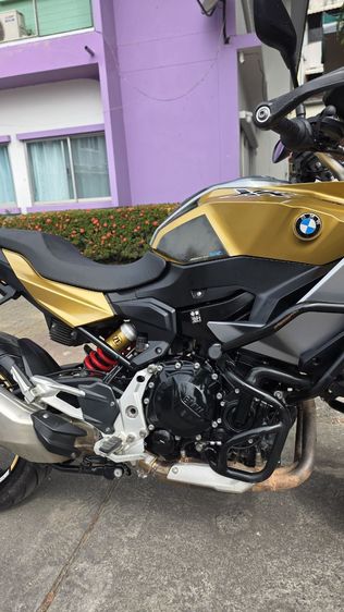 ขายรถบ้านใช้เอง BMW F900XR ปี21 จด22 ราตา260,000 พร้อมออกtrip สภาพดีมาก อัคนี  โทร 081  688 3433ไม่เคยชน ไม่เคยล้ม,เช็คศูนย์ยางใหม่ เช็คศูนย์  Bmw mile 19,900km. รูปที่ 12