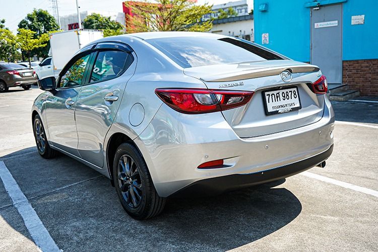 Mazda Mazda 2 2018 1.3 High Connect Sedan เบนซิน เกียร์อัตโนมัติ เทา รูปที่ 4