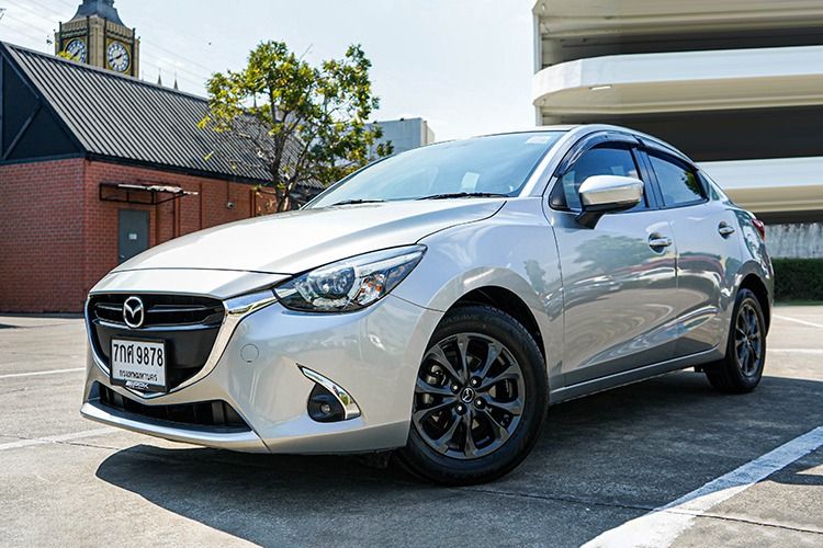 Mazda Mazda 2 2018 1.3 High Connect Sedan เบนซิน เกียร์อัตโนมัติ เทา รูปที่ 2