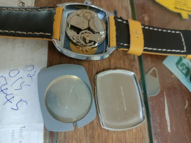 Vintage rare Lanco Digital Jump Hour Manual Winding Men's Made Swiss 1965 ระบบไขลาน งานเก่า เรือนใหญ่ทรงถังเบียร์ มัน มัน เครื่องสวย เดินปรกติ  รูปที่ 4