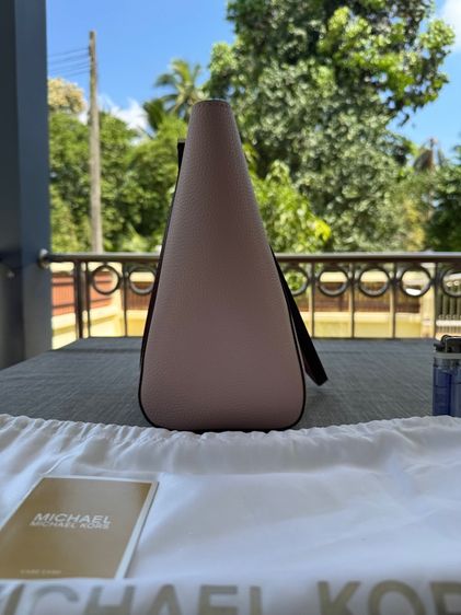 Michael Kors รูปที่ 2