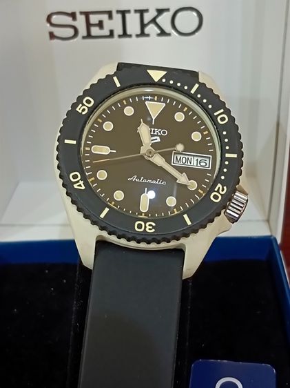 นาฬิกา Seiko 5 Sports SRPG79K1 สายเรซิ่น มือสอง รูปที่ 5