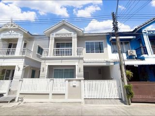 ลำลูกกา บ้านฟ้าปิยรมย์ หลังมุม  รีโนเวทใหม่สไตล์โมเดิร์น
