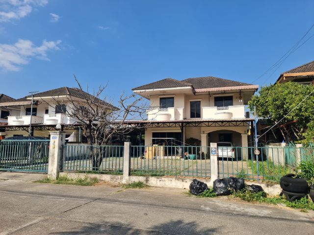 อื่นๆ ขายด่วน บ้านในหมู่บ้านดลยา หนองจ๊อม รูปที่ 3