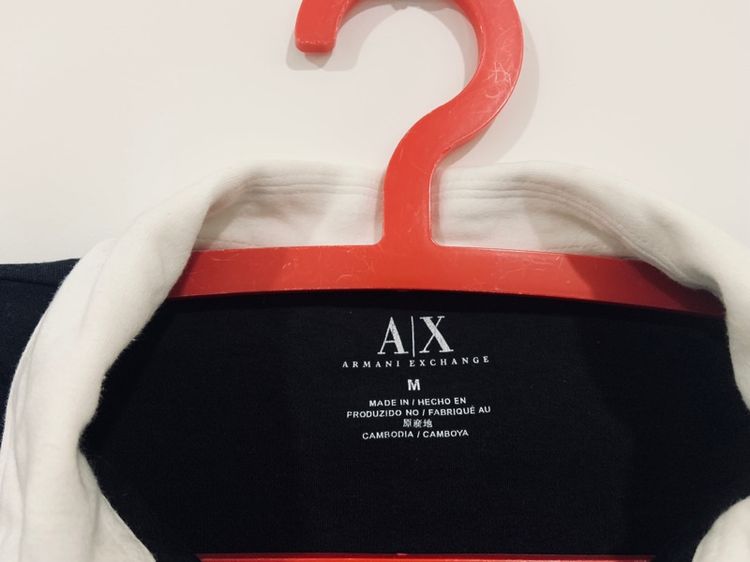 เสื้อโปโล A X ARMANI EXCHANGE แท้ 💯 size M อก 20.5 ยาว 27 นิ้ว สภาพดีมาก สีดำเข้ม ดีเทลรูดซิป ทรงสวย เนื้อผ้าดีมาก หายากน่าสะสมครับ รูปที่ 3