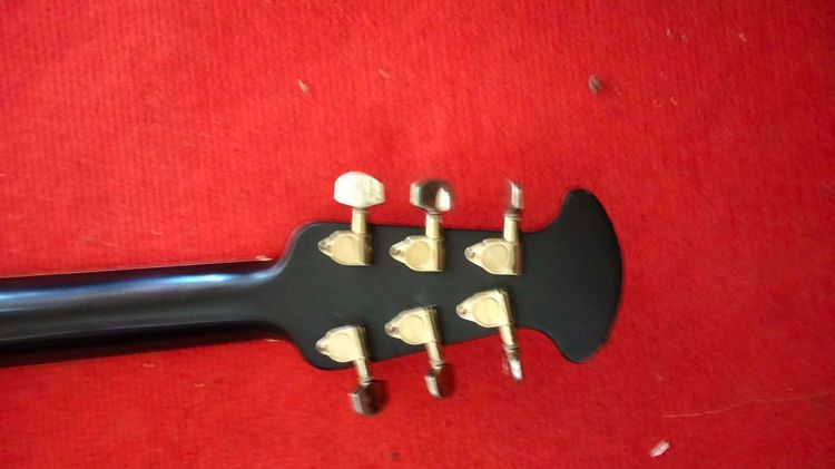 กีาร์หลังเต่า Ovation  รูปที่ 11