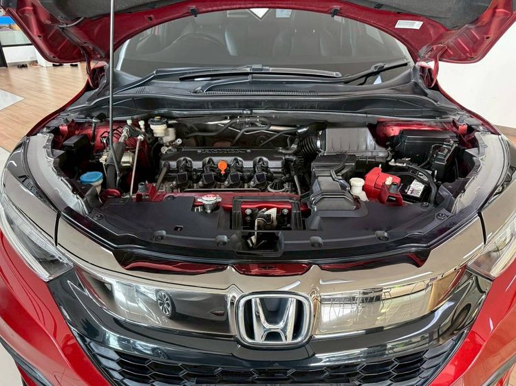 Honda HR-V 2018 1.8 RS Sedan เบนซิน ไม่ติดแก๊ส เกียร์อัตโนมัติ แดง รูปที่ 4