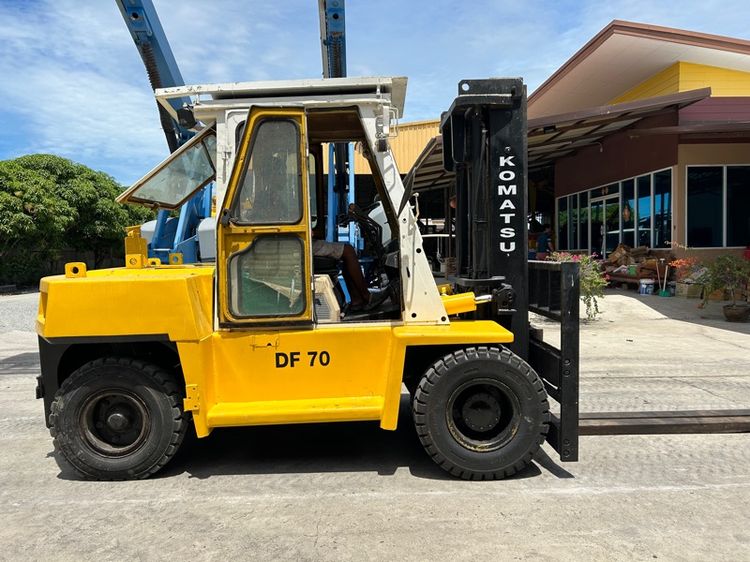 รถฟอร์คลิฟท์ KOMATSU รุ่น DF70 ขนาด 7 ตัน ยกสูง 3 เมตร งาสไลด์ 2 ข้าง รูปที่ 7