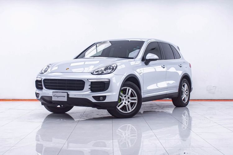 รถ Porsche Cayenne 3.0 S Hybrid สี เทา
