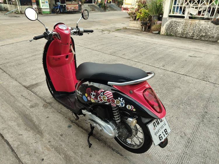 🛵ยังไงก็ขาย SCOOPY-i ปี 54 เครื่องดี สีสวย สตาร์ทมือ เล่มชุดโอนครบ+เปลี่ยนถ่ายน้ำมันเครื่องฟรี ส่งฟรี30 ก.ม รูปที่ 6