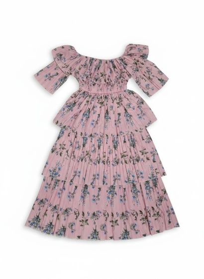 เดรสยาว ปาดไหล่