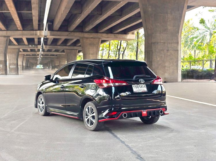 Toyota Yaris 2020 1.2 Mid Sedan เบนซิน ไม่ติดแก๊ส เกียร์อัตโนมัติ ดำ รูปที่ 4