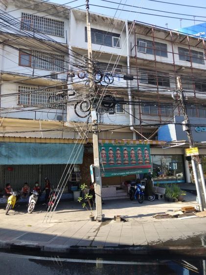 Sale and Rent Shophouse 4.5 storey closed BTS Yellow Line ขายและให้เช่าตึกแถว แยกอุดมสุข