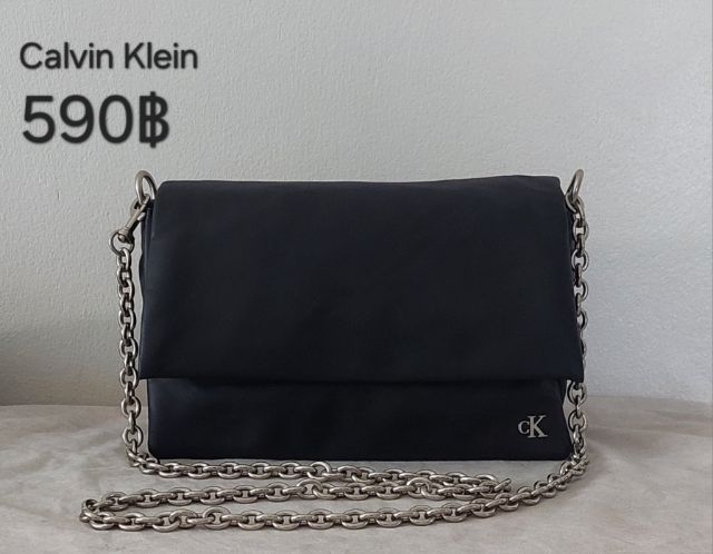 กระเป๋า Cavin Klien 