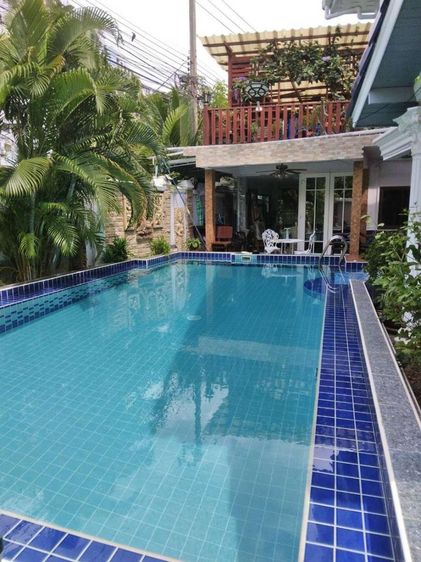 มีบางส่วน สร้างเสร็จก่อน 2010 ขายบ้านเดี่ยวหรู  Selling Single House private Pool and nice vintage House near Lotus Pattanakarn shoppping ,bigger area รูปที่ 4