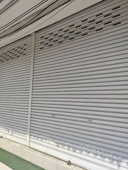 ให้เช่าตึกแถวห้องเดี่ยวชั้นล่างเท่านั้น เหมาะค้าขายเล็กๆ สัญญา1ปีขึ้น ใกล้สวนหลวง ร.9 มากๆ