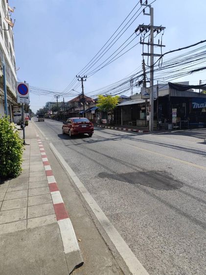 ให้เช่าตึกแถวห้องเดี่ยวชั้นล่างเท่านั้น เหมาะค้าขายเล็กๆ สัญญา1ปีขึ้น ใกล้สวนหลวง ร.9 มากๆ รูปที่ 2