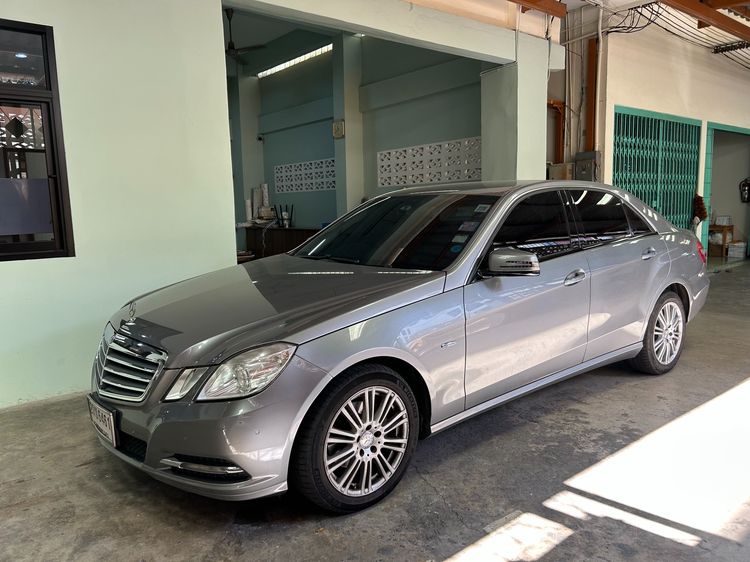 Mercedes-Benz E-Class 2013 E200 Sedan เบนซิน NGV เกียร์อัตโนมัติ เทา รูปที่ 3