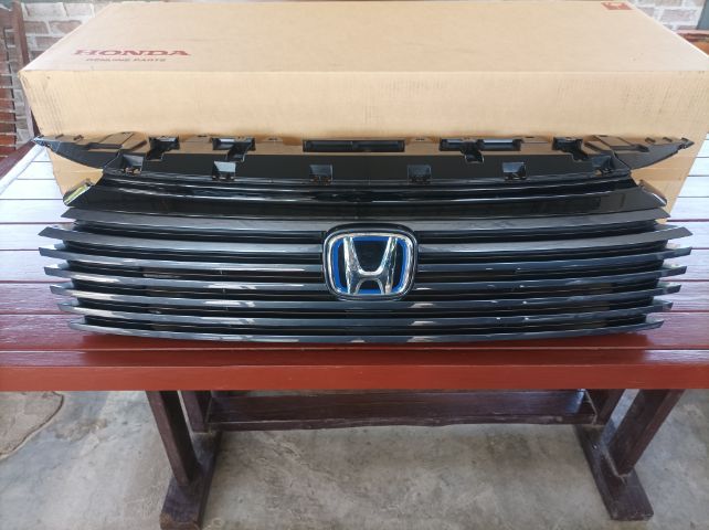กระจังหน้า HR-V mc2025 ถอดโชว์รูมตอนออกรถ 0910321386 รูปที่ 5