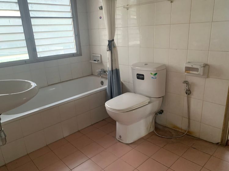 ไม่มี บ้านเดี่ยวสองชั้น 95 ตารางวา ลำลูกกา29 ใกล้สถานีรถไฟฟ้าคูคต รูปที่ 4