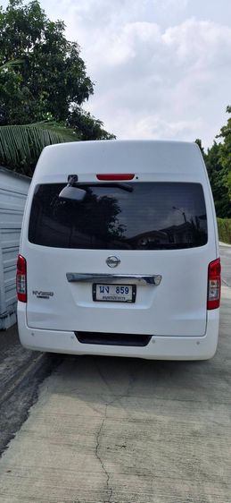 Nissan Urvan 2016 2.5 NV350 Van ดีเซล ไม่ติดแก๊ส เกียร์ธรรมดา ขาว รูปที่ 3