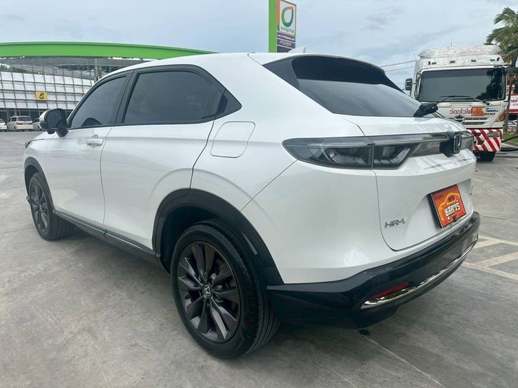Honda HR-V 2022 1.5 e:HEV RS Sedan ไฮบริด ไม่ติดแก๊ส เกียร์อัตโนมัติ ขาว รูปที่ 2