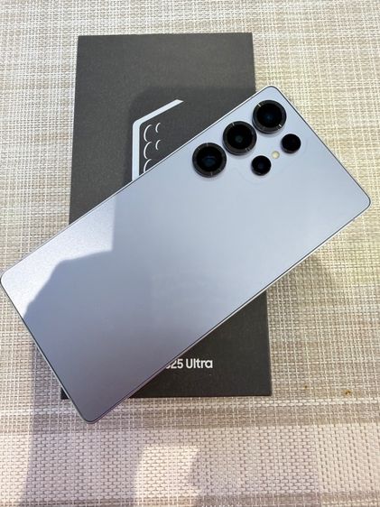 อื่นๆ 256 GB Samsung S25 ultra 256 ประกัน 0 มกราคมปีหน้า