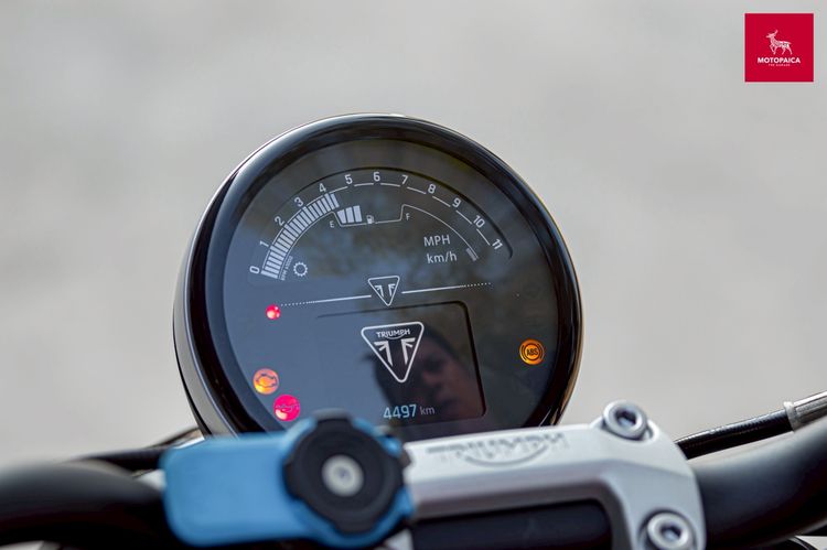 Triumph Trident660 ปี2022 เจ้าของเดียว สีดำ วิ่ง4,000Km. รูปที่ 6